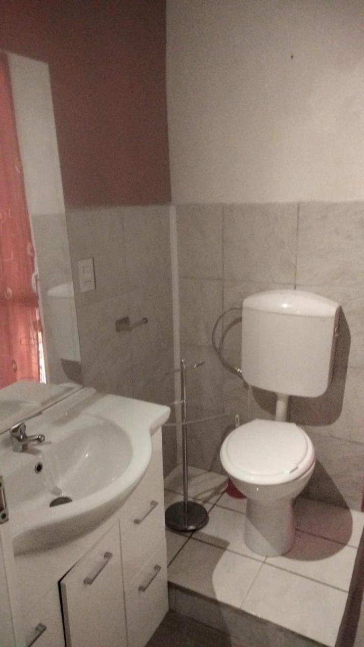 The Orange Housing In コモ エクステリア 写真