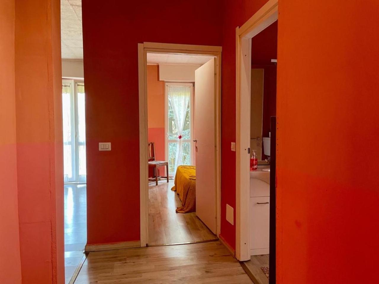 The Orange Housing In コモ エクステリア 写真